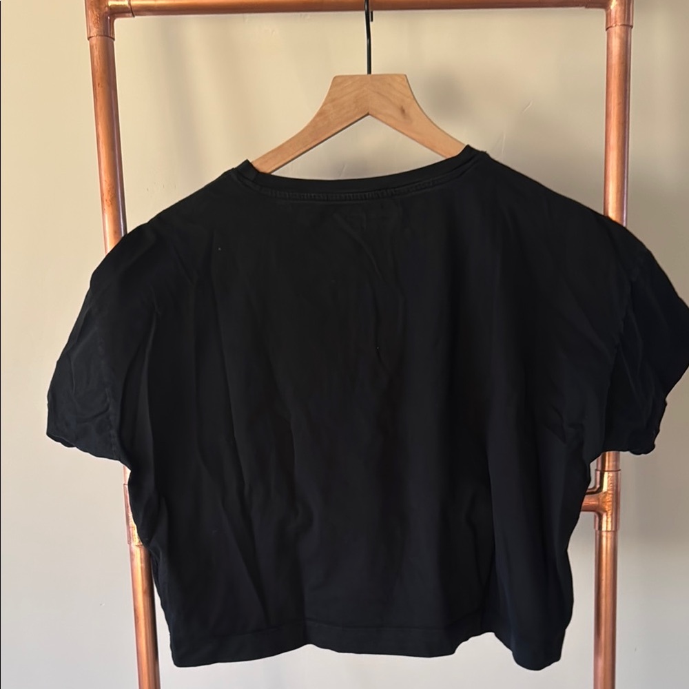 Banana Republic Black Boxy Crop T-Shirt - Picture 3 of 4